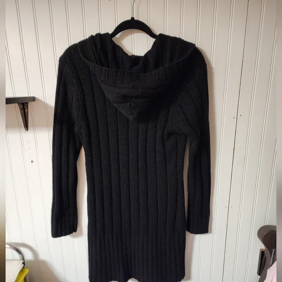 Women's size medium hooded knit sweater - Picture 2 of 2